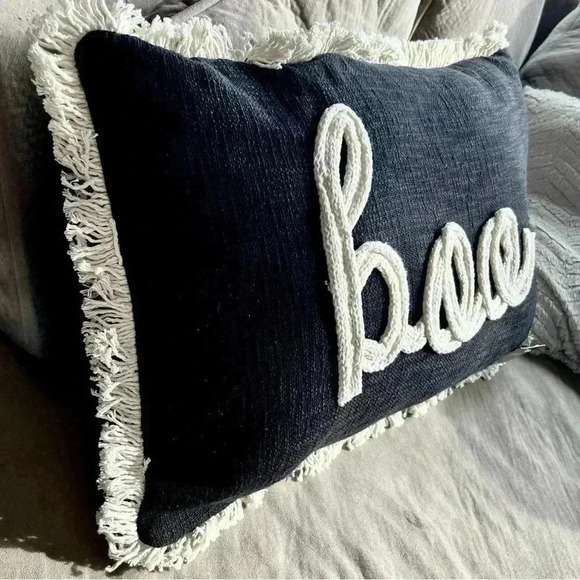 NEW Gorgeous BOO Embroidered Textured Yarn Accent Throw Pillow with fringe - Picture 6 of 10